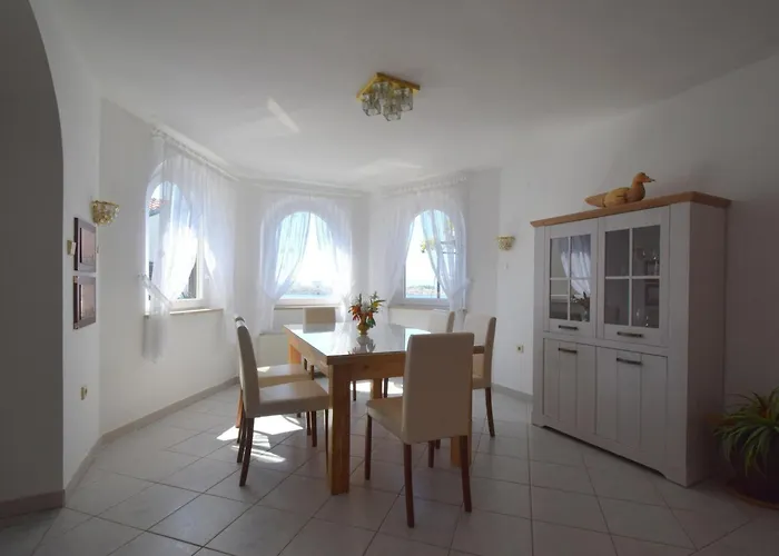 Pampas By Interhome * Omišalj