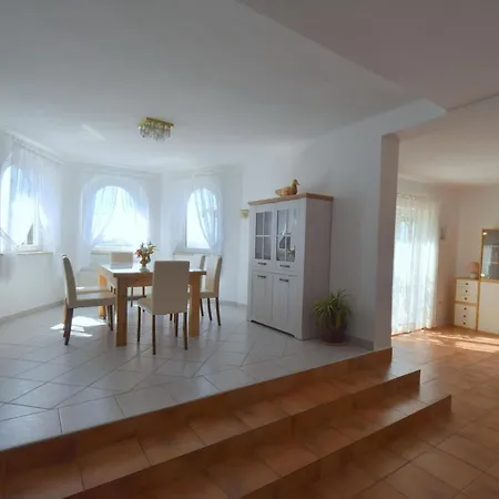 Appartement Pampas By Interhome Omišalj