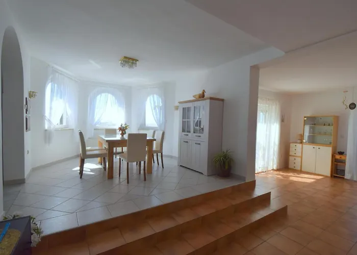 Appartement Pampas By Interhome Omišalj